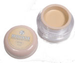 W7 Mousse Foundation - Beige